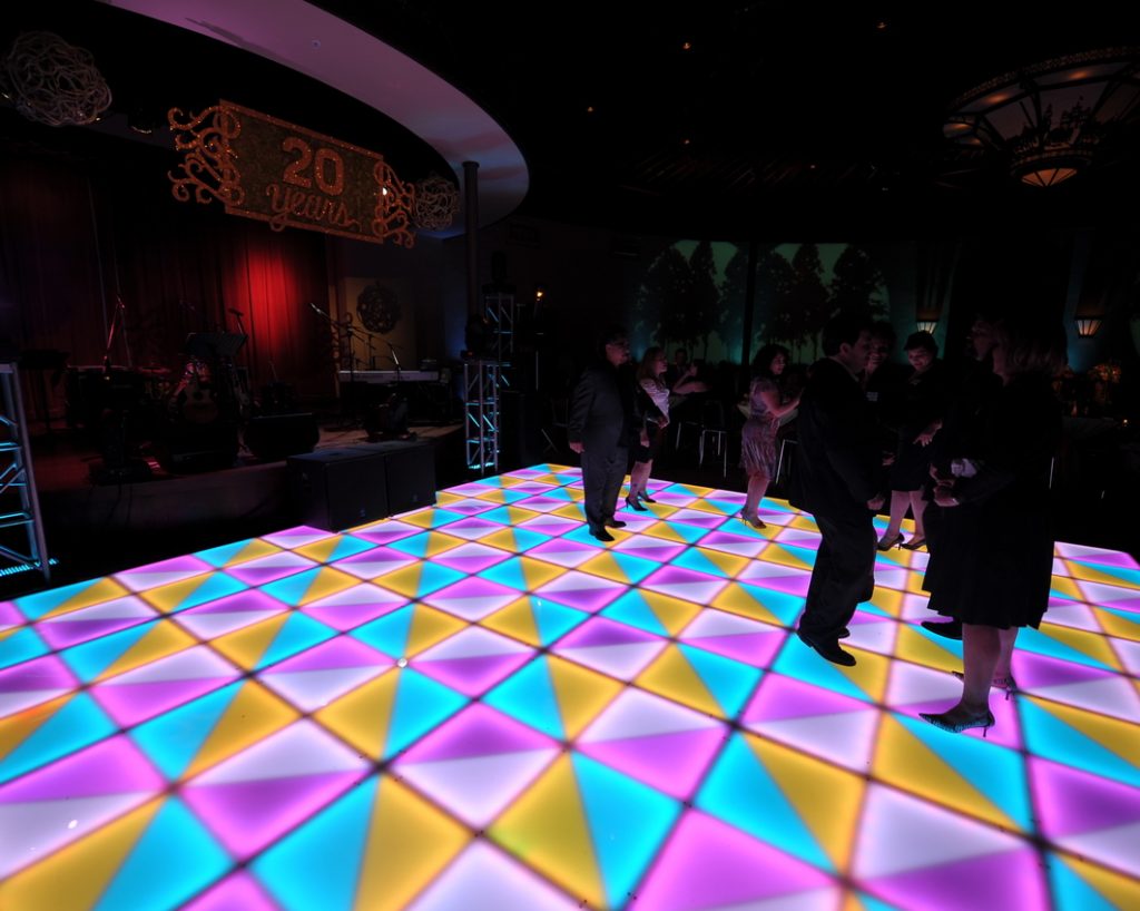 LED Dance Floor Can Create Many Different Colors and Patterns